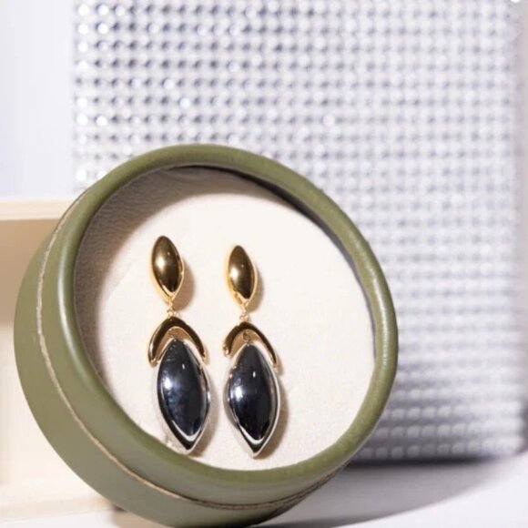 Gold & Silver Statement Drop Earrings – Elegant Women’s Jewelry for Any Occasion - Picture 5 of 5